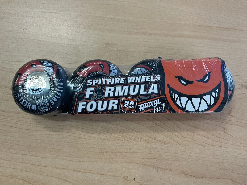 Spitfire Formula Four Radial Full Black 58mm 99D